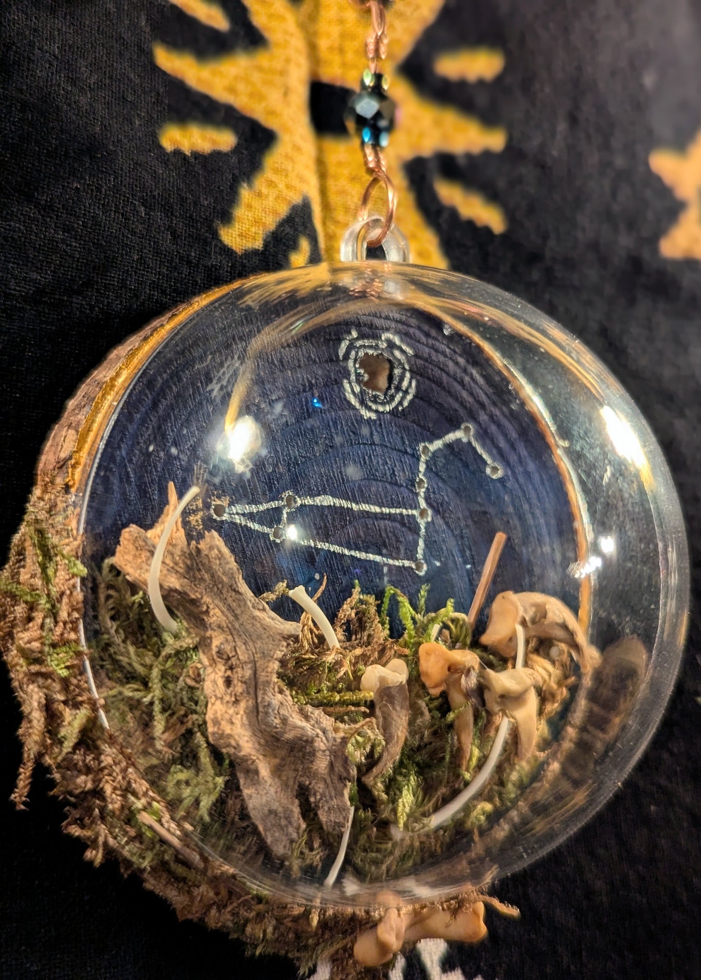 Leo Oddity Ornament '24